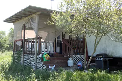 1023 Sierra Drive, Lockhart, TX 78644 - Photo 14