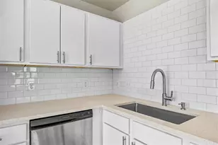 7541 Redrick Dr, Austin, TX 78747 - Photo 18