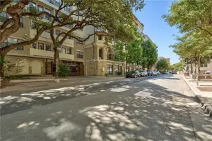 2505 San Gabriel St, Austin, TX 78705 - Photo 2