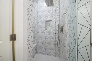 18716 W Lakeview Dr, Jonestown, TX 78645 - Photo 18