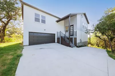 18716 W Lakeview Drive, Jonestown, TX 78645 - Photo 1