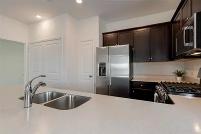5920 Eden Drive, Austin, TX 78747 - Photo 10