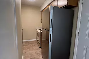 202 E 32nd St, Austin, TX 78705 - Photo 4