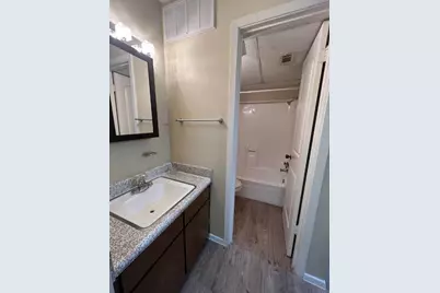 202 E 32nd Street #2, Austin, TX 78705 - Photo 20