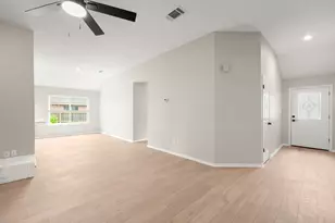 2113 Rosemary Ln, Round Rock, TX 78664 - Photo 6