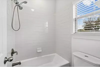 9913 Little Creek Circle, Dripping Springs, TX 78620 - Photo 16