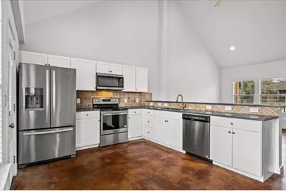 9913 Little Creek Circle, Dripping Springs, TX 78620 - Photo 10