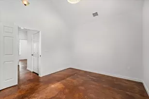 9913 Little Creek Cir, Dripping Springs, TX 78620 - Photo 14