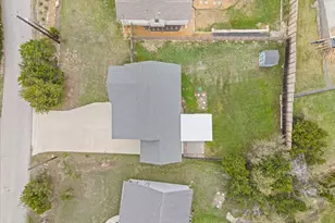 9913 Little Creek Cir, Dripping Springs, TX 78620 - Photo 32