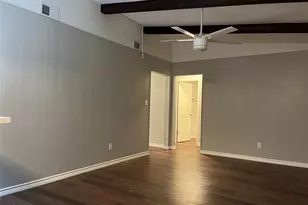 1619 E Cripple Creek Dr, Austin, TX 78758 - Photo 10