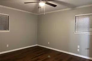 1619 E Cripple Creek Dr, Austin, TX 78758 - Photo 16