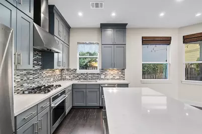 1004 Banyon Street, Austin, TX 78757 - Photo 10