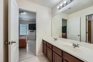 2004 S Ash Cove W, Hutto, TX 78634 - Photo 20