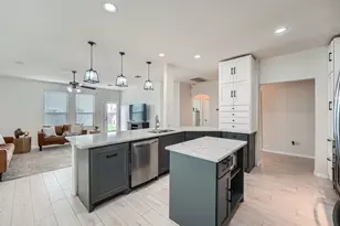 2004 S Ash Cove W, Hutto, TX 78634 - Photo 10