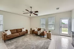 2004 S Ash Cove W, Hutto, TX 78634 - Photo 8