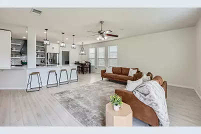 2004 S Ash Cove W, Hutto, TX 78634 - Photo 6