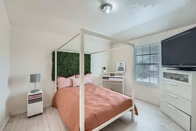 2004 S Ash Cove W, Hutto, TX 78634 - Photo 22