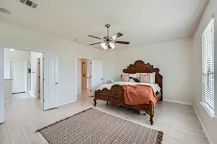 2004 S Ash Cove W, Hutto, TX 78634 - Photo 16