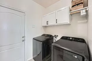 2004 S Ash Cove W, Hutto, TX 78634 - Photo 26