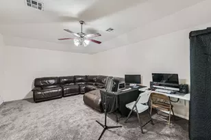 2004 S Ash Cove W, Hutto, TX 78634 - Photo 32