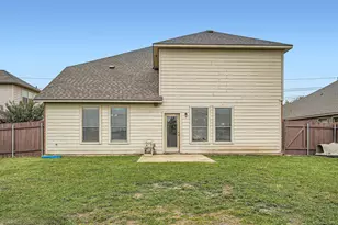 2004 S Ash Cove W, Hutto, TX 78634 - Photo 34