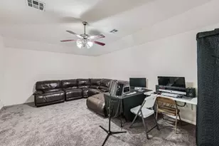 2004 S Ash Cove W, Hutto, TX 78634 - Photo 32