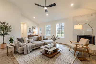 119 W Kikipua Lane, Bastrop, TX 78602 - Photo 2