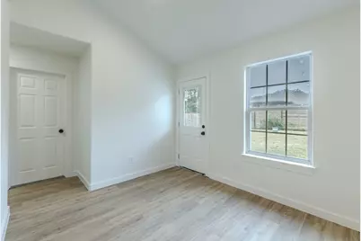 119 W Kikipua Lane, Bastrop, TX 78602 - Photo 10