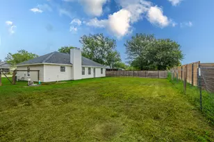 119 W Kikipua Ln, Bastrop, TX 78602 - Photo 24