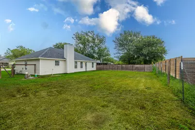 119 W Kikipua Lane, Bastrop, TX 78602 - Photo 24