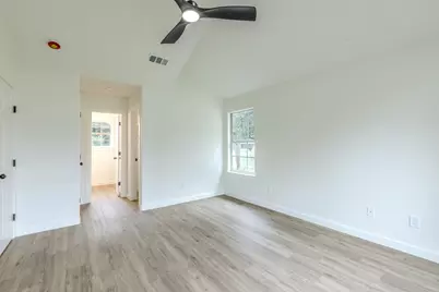 119 W Kikipua Lane, Bastrop, TX 78602 - Photo 14