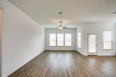 104 Night Bloom Path, Liberty Hill, TX 78642 - Photo 4