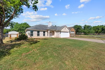 10114 Janet Loop, Dripping Springs, TX 78620 - Photo 2
