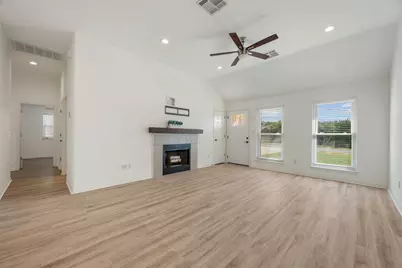 10114 Janet Loop, Dripping Springs, TX 78620 - Photo 4