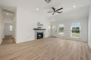 10114 Janet Loop, Dripping Springs, TX 78620 - Photo 4
