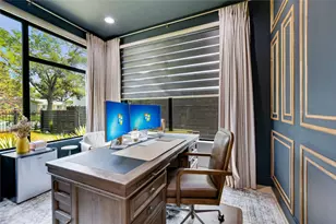 7810 Hardy Dr, Austin, TX 78757 - Photo 16