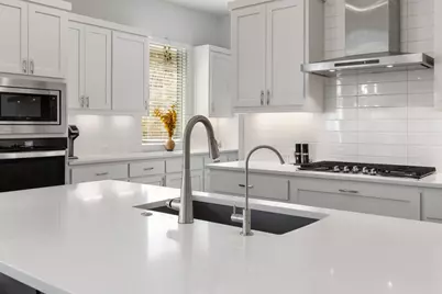 712 Sunset Vista Drive, Georgetown, TX 78628 - Photo 14