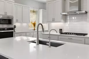 712 Sunset Vista Dr, Georgetown, TX 78628 - Photo 14