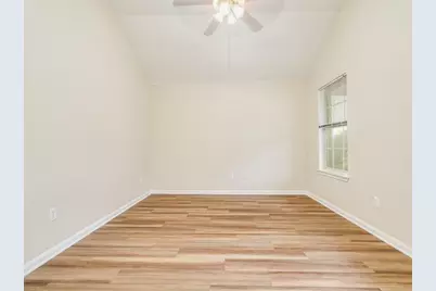 157 Maplewood S, Kyle, TX 78640 - Photo 4