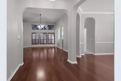 10604 Lord Derby Drive, Austin, TX 78748 - Photo 8