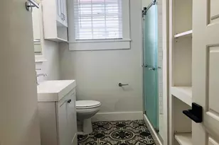 207 W 39th St, Austin, TX 78751 - Photo 6