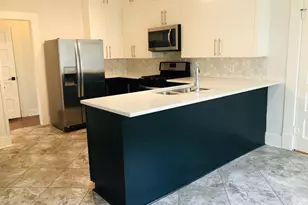 207 W 39th St, Austin, TX 78751 - Photo 2