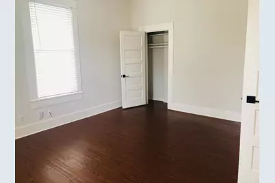 207 W 39th Street #Main, Austin, TX 78751 - Photo 4