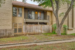 1202 Thorpe Ln, San Marcos, TX 78666 - Photo 1