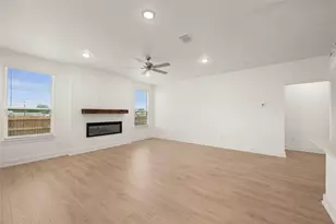 544 Gus Loop, Georgetown, TX 78626 - Photo 14