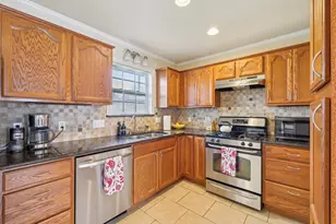 803 E 3rd St, Georgetown, TX 78626 - Photo 6