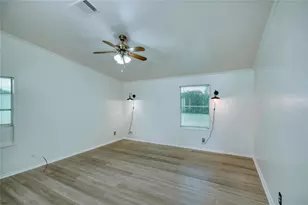 132 Co Rd 247, Georgetown, TX 78633 - Photo 18