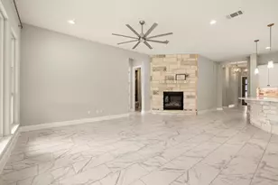 128 Stag Leap Ct, Liberty Hill, TX 78642 - Photo 10