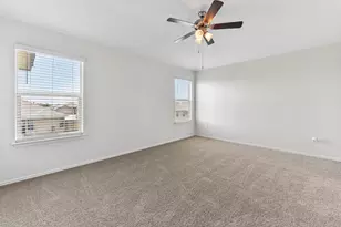 105 Green Jay Dr, Jarrell, TX 76537 - Photo 22