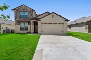 105 Green Jay Dr, Jarrell, TX 76537 - Photo 2